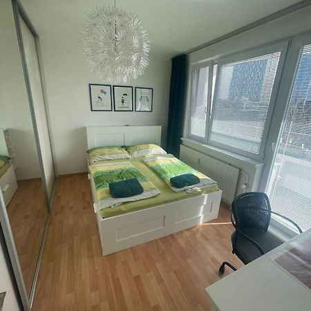 Park View City Center Location Apartment With Balcony Bratislava Exterior photo